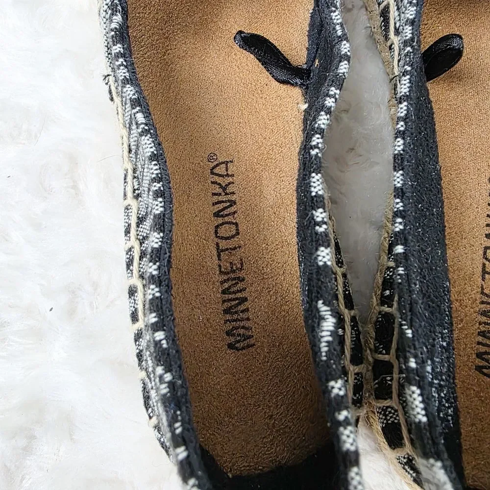 Minnetonka Black and Cream Espadrilles Size 5